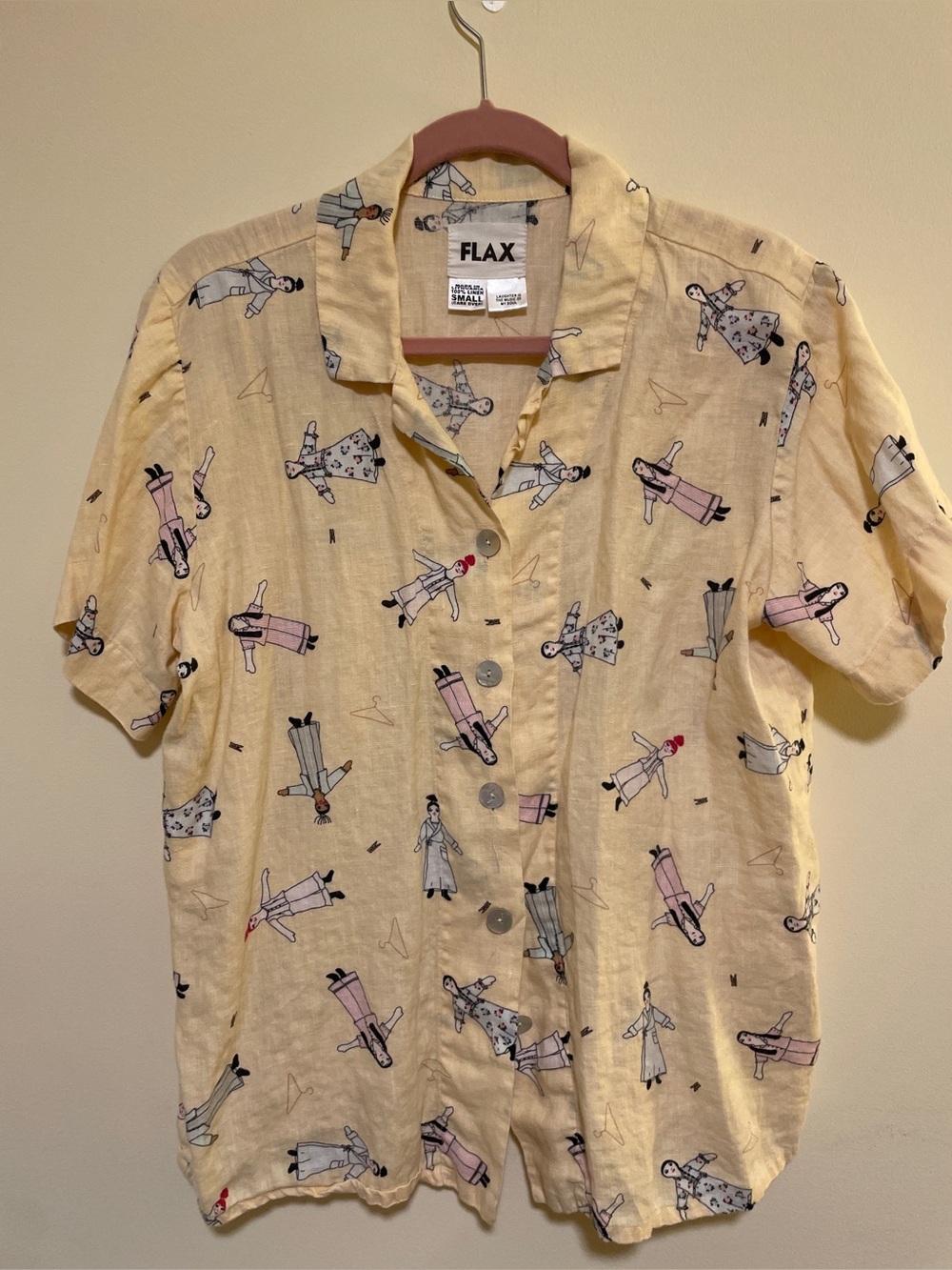 FLAX Women’s Short-Sleeve Button-Up Shirt in Light Yellow with Allover Print